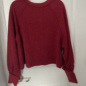 BDG wine colored sweater with poofy sleeves. Size L. NWT!